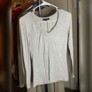 Banana Republic Small Gray &White Blouse